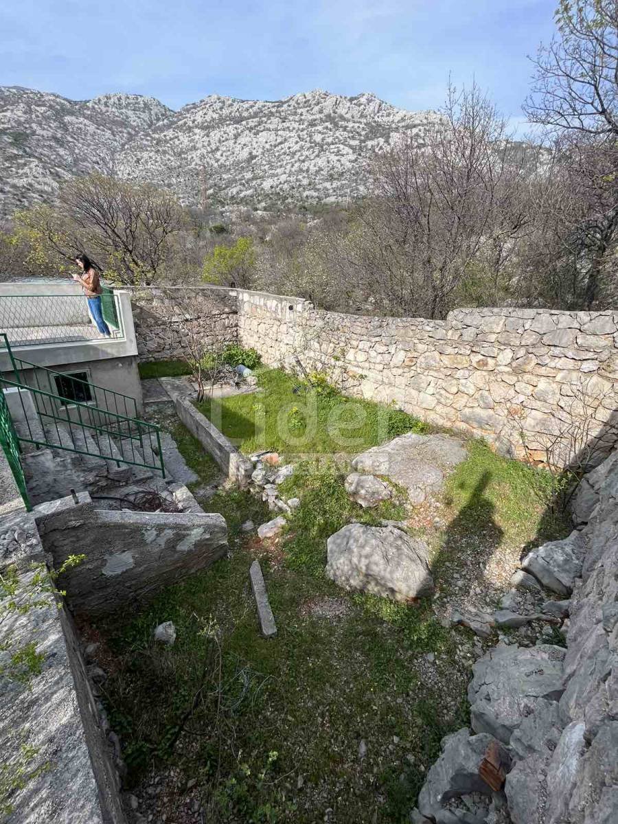 House For sale - Ličko-senjska Karlobag