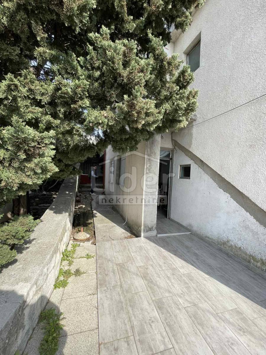 House For sale - Ličko-senjska Karlobag