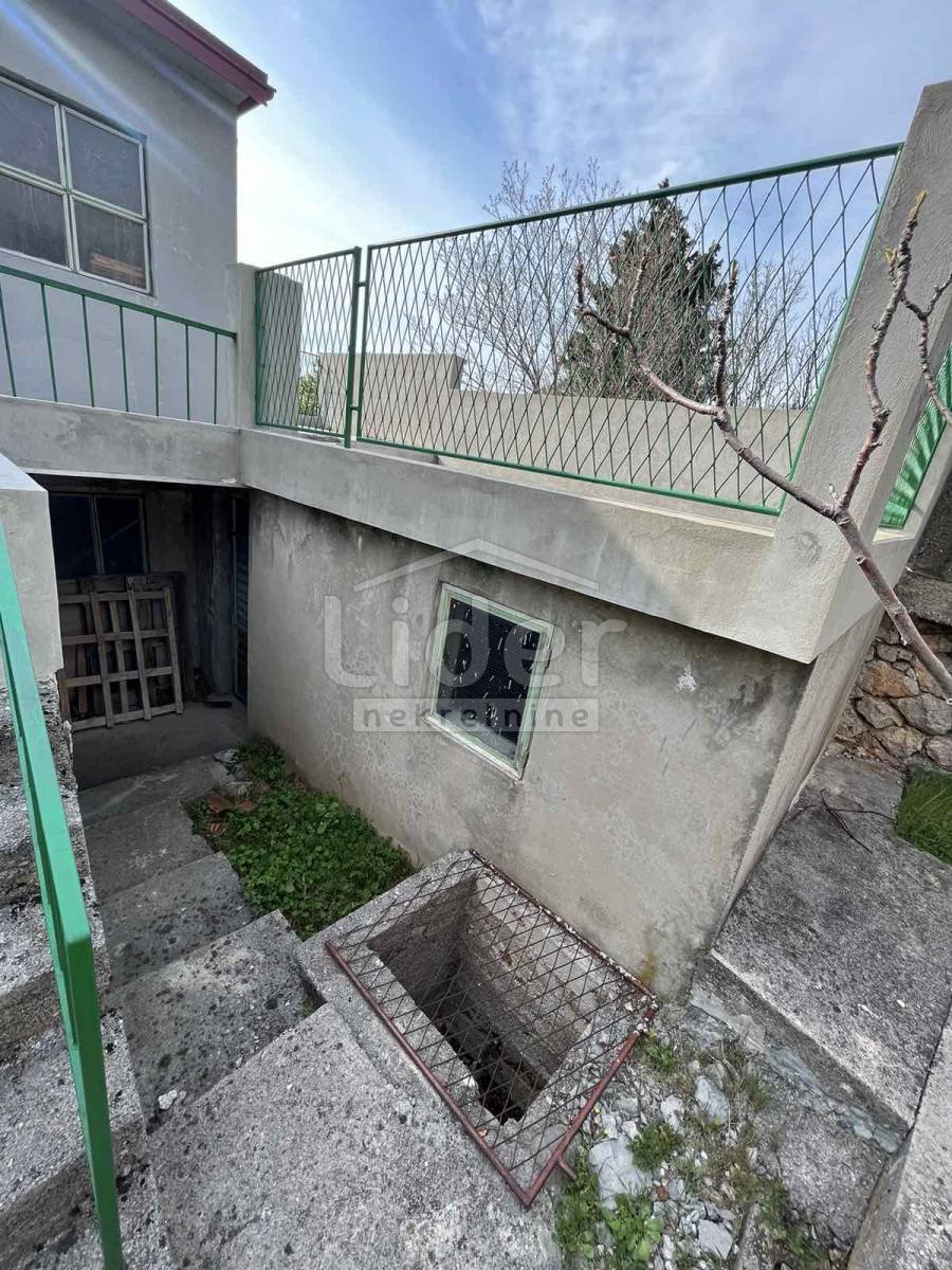 House For sale - Ličko-senjska Karlobag