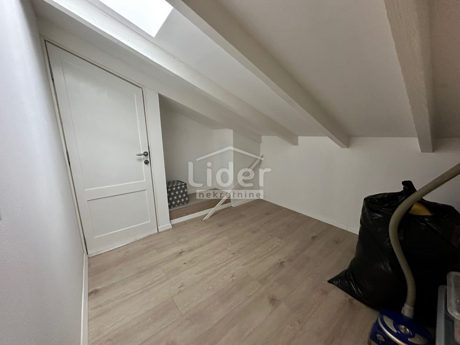 Apartment Zu vermieten - Primorsko-goranska Centar