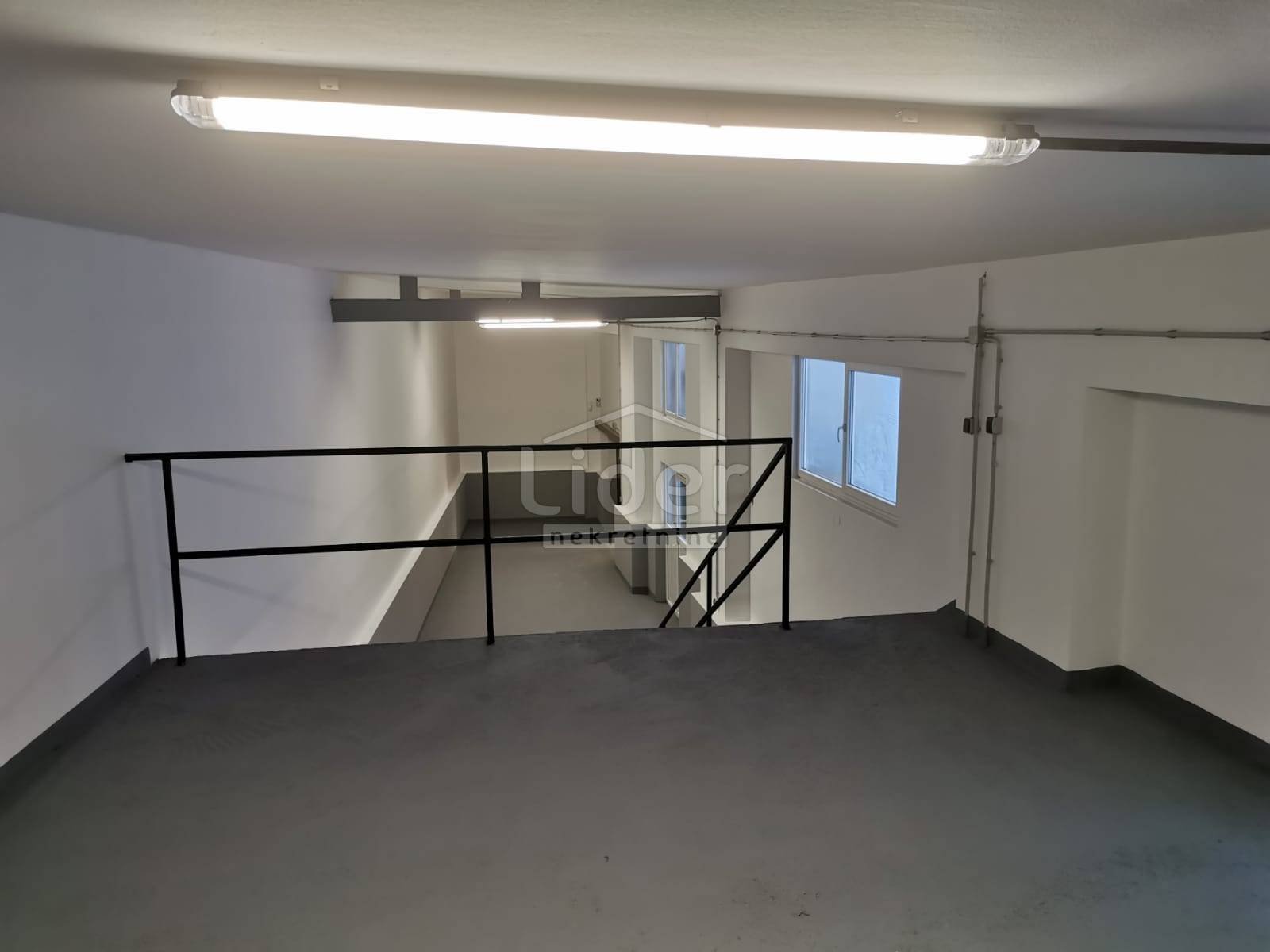 Commerciale In vendita - Primorsko-goranska Sušak