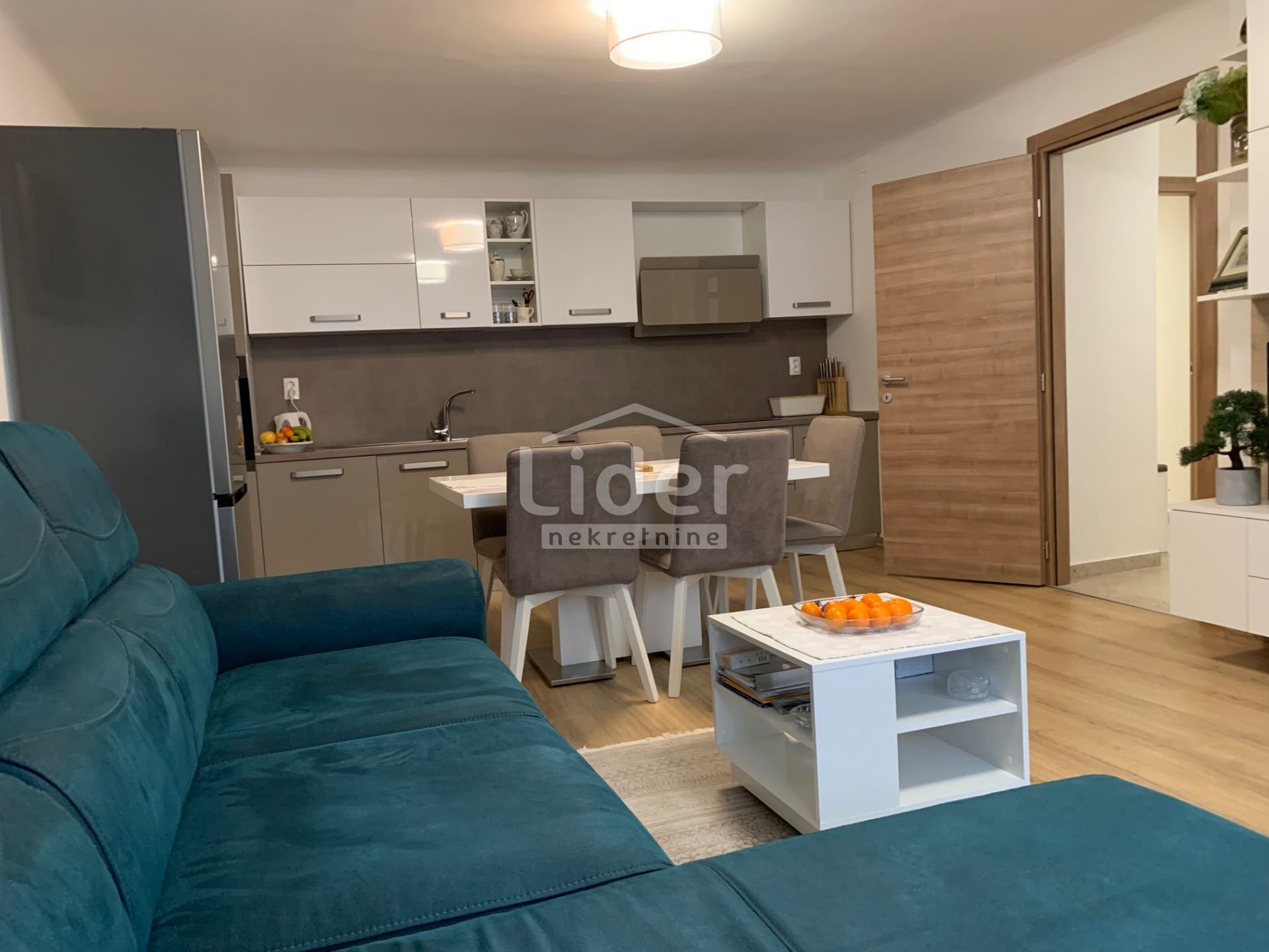Apartmán Na predaj - Primorsko-goranska Bulevard - foto 1/22