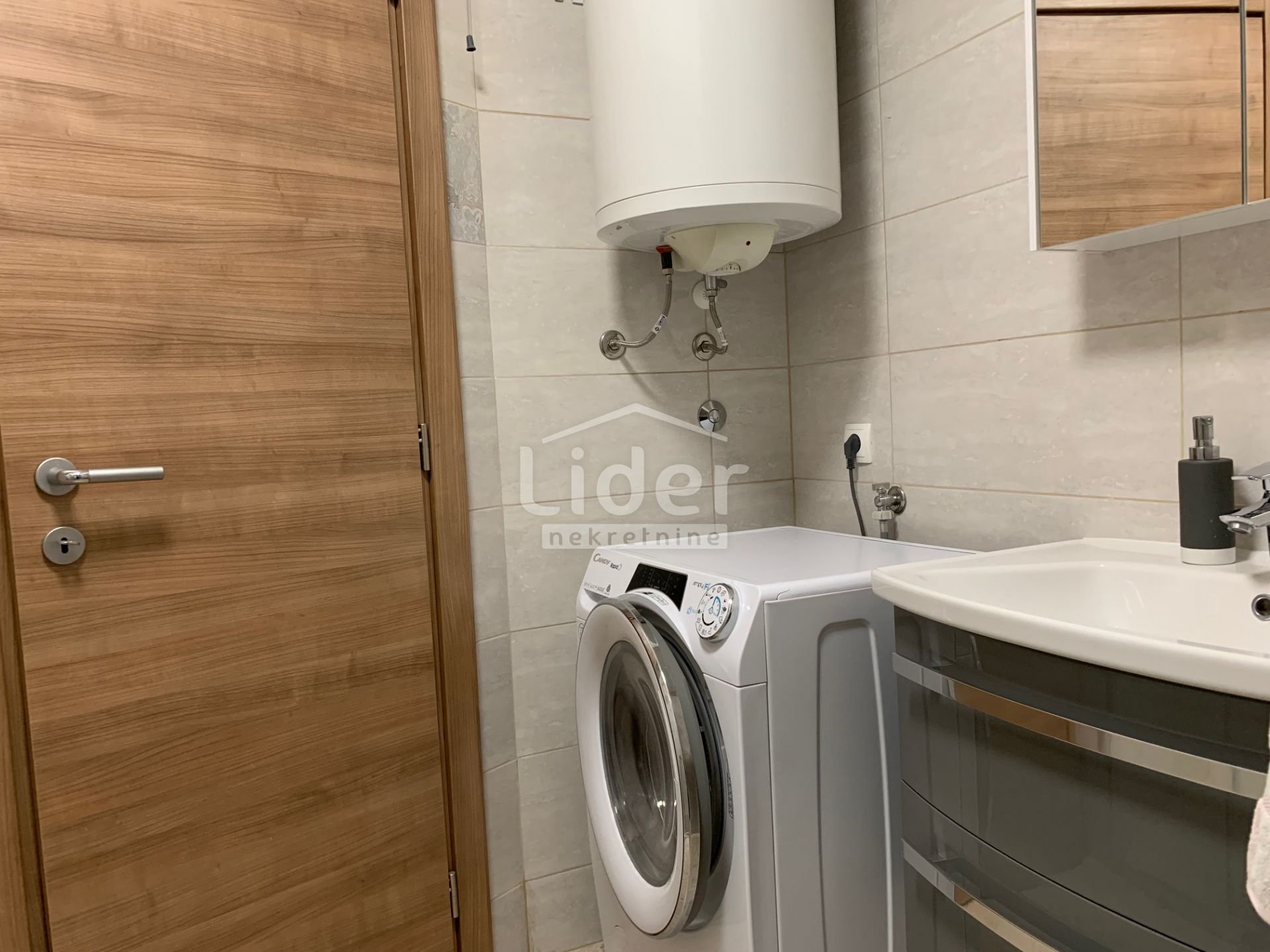 Apartmán Na predaj - Primorsko-goranska Bulevard