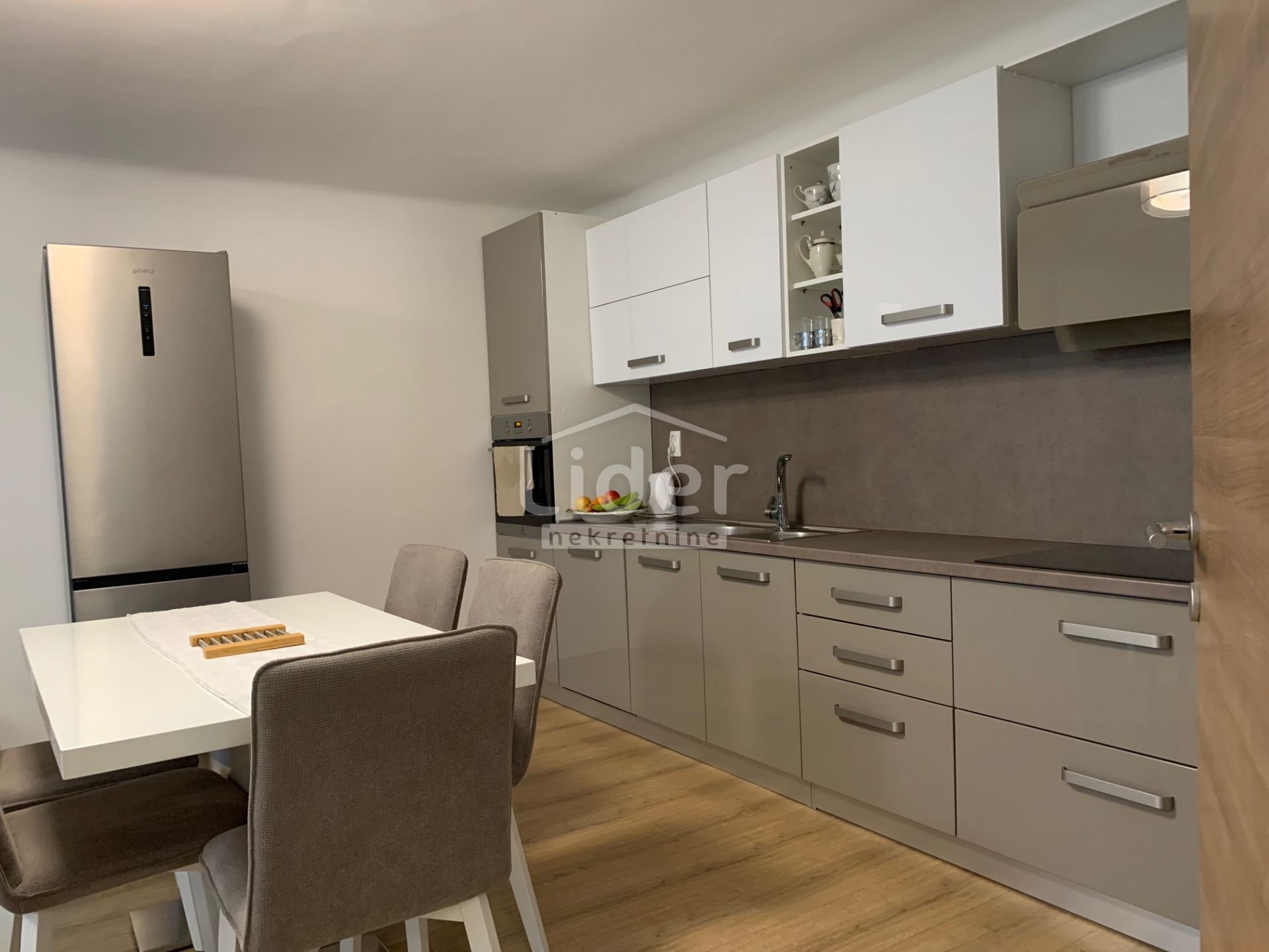 Apartmán Na predaj - Primorsko-goranska Bulevard