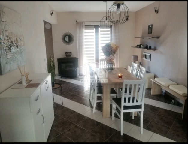 Haus zu verkaufen 288 m² – Šibenik