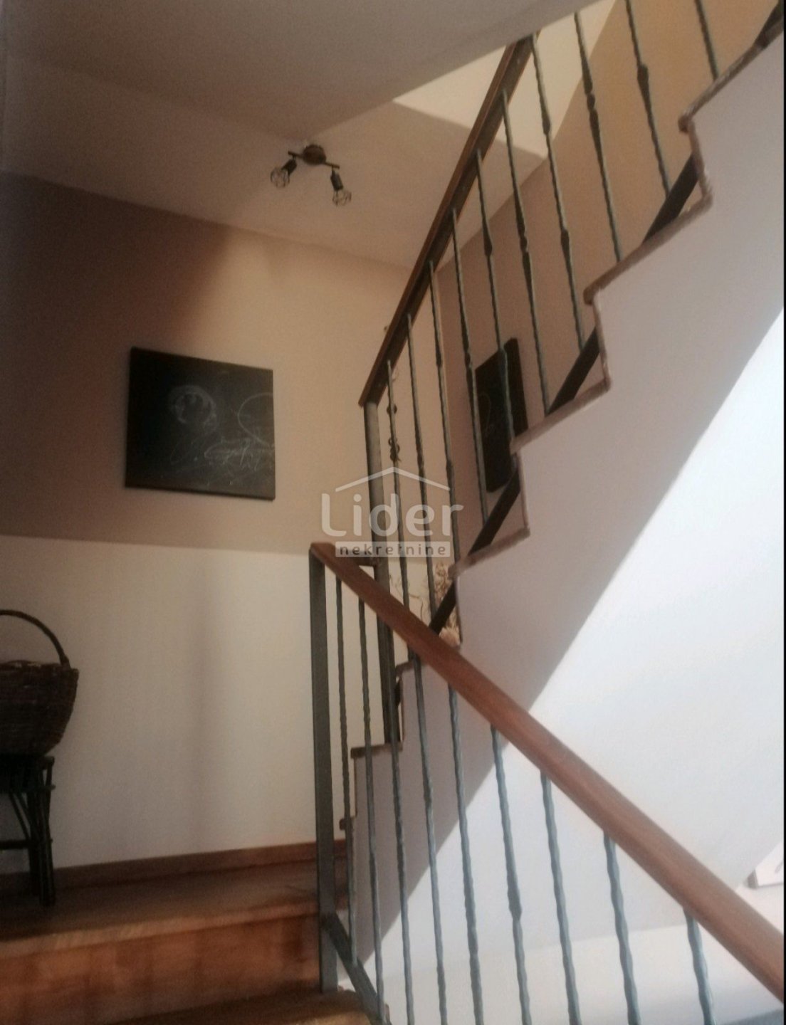 Haus Zu verkaufen - Šibensko-kninska Meterize