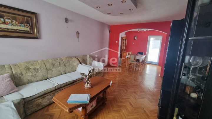 Haus zu verkaufen 100 m² – Delnice