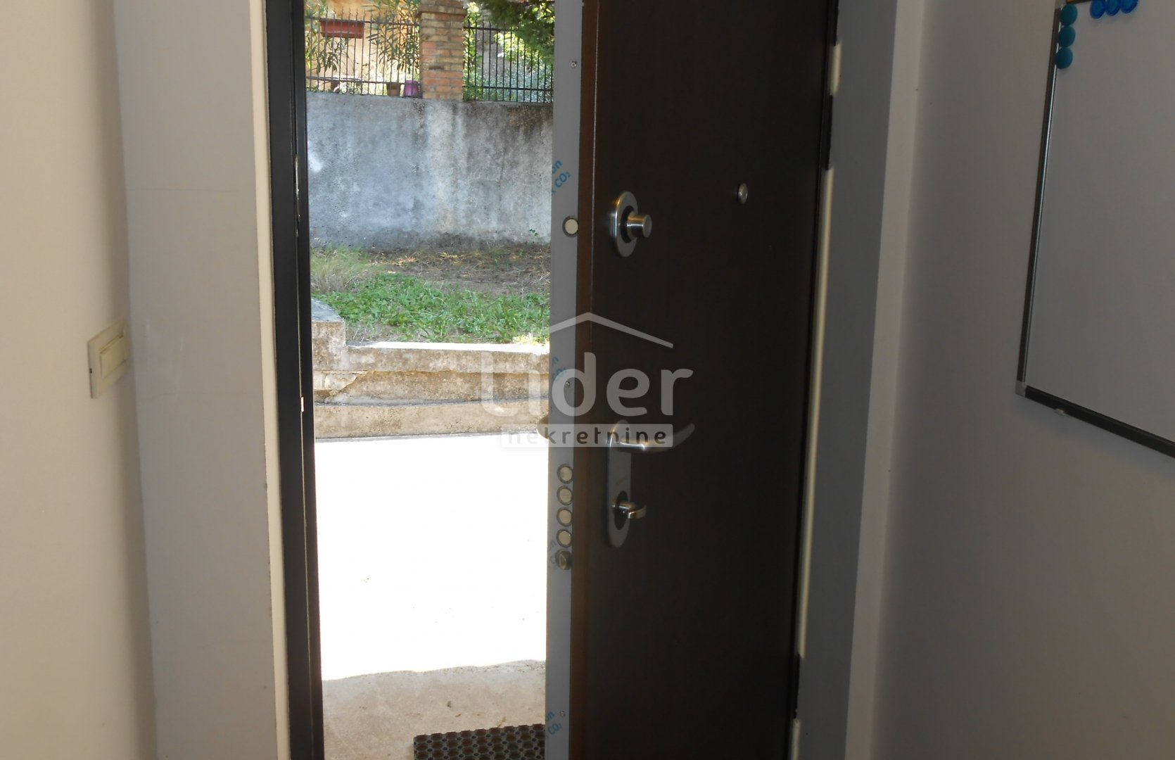 House For sale - Primorsko-goranska Bulevard