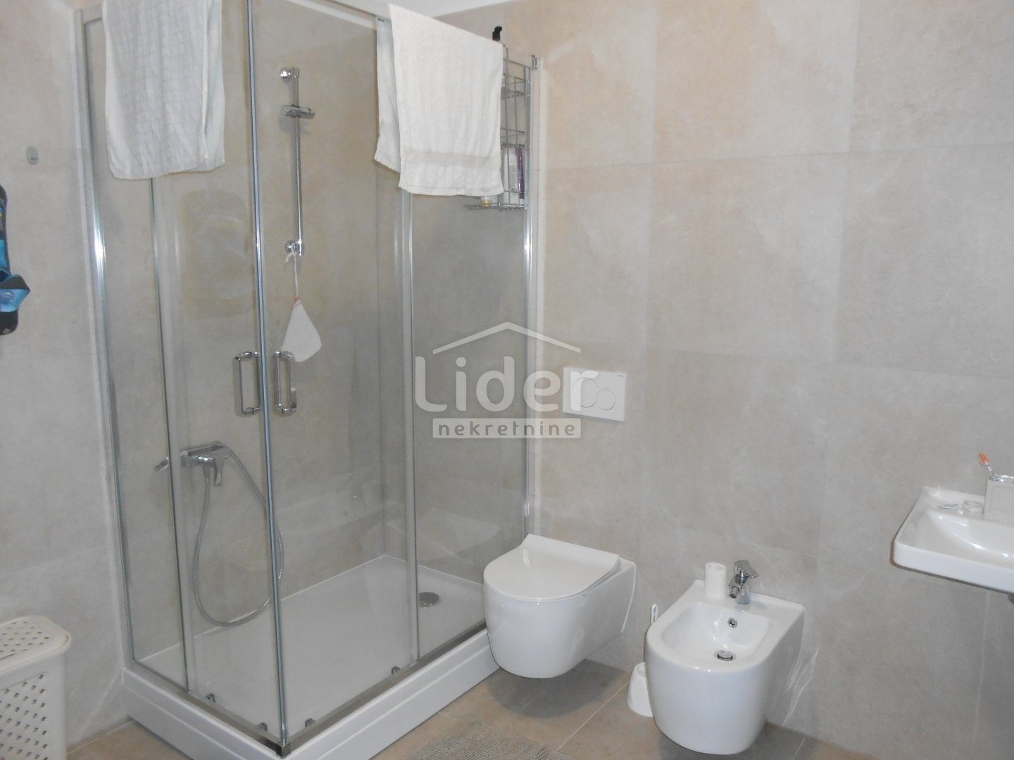 House For sale - Primorsko-goranska Bulevard