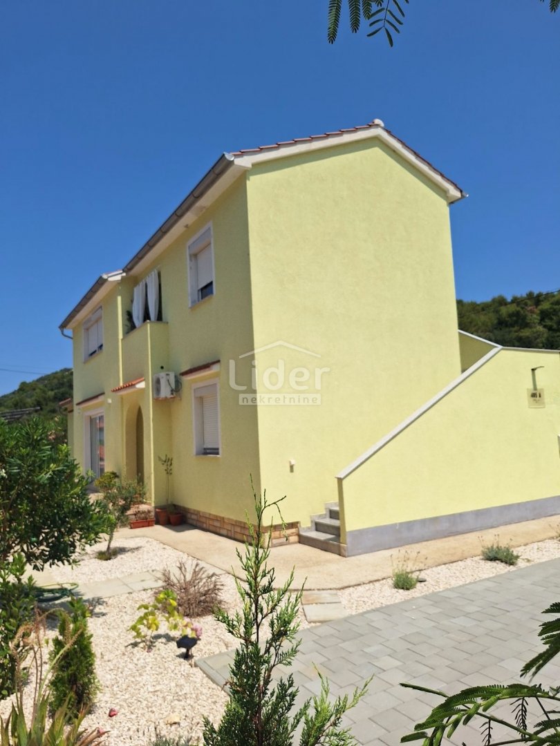 House For sale - Primorsko-goranska Barbat na Rabu