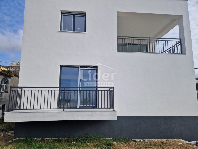 Apartmán Na predaj - Primorsko-goranska Banjol - foto 2/18