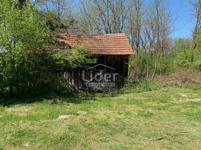 Terrain à vendre 1000 m² – Ogulin