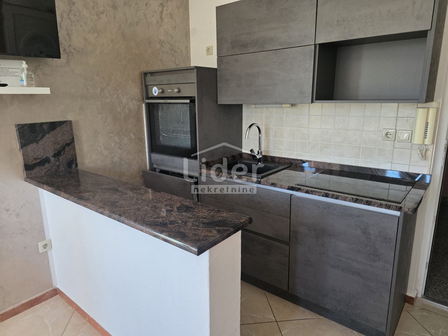 Apartmán Na predaj - Ličko-senjska Novalja