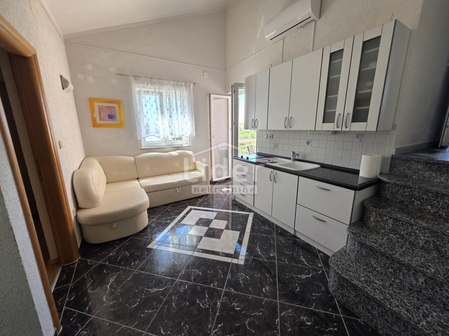 Apartmán Na predaj - Ličko-senjska Novalja