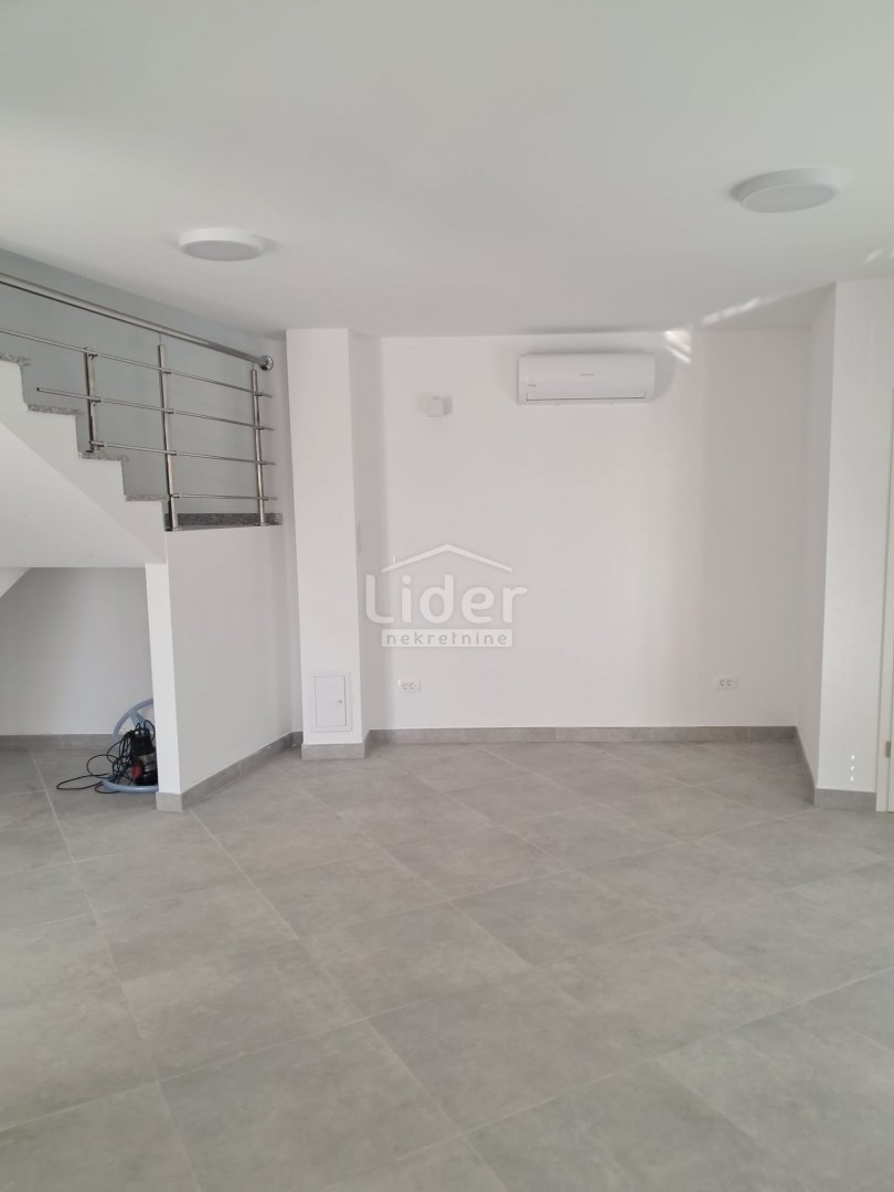 Maison À vendre - Primorsko-goranska Jadranovo