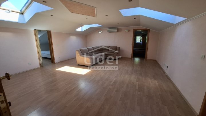 Poslovni prostor za najam 112 m² – Rijeka