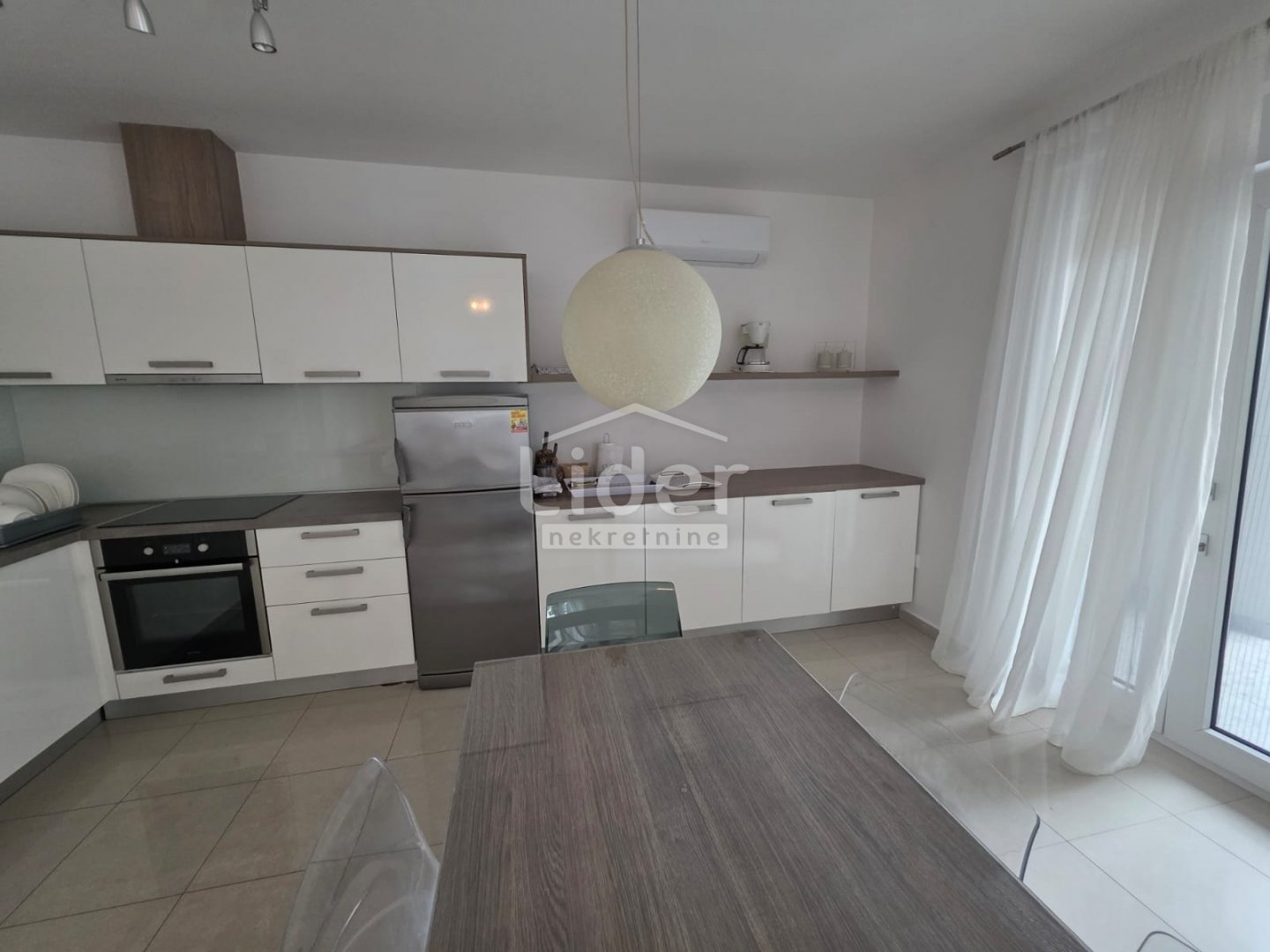 Apartmán Na predaj - Ličko-senjska Novalja