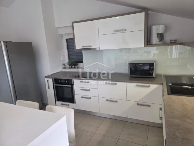 Apartmán Na predaj - Ličko-senjska Novalja - foto 2/9