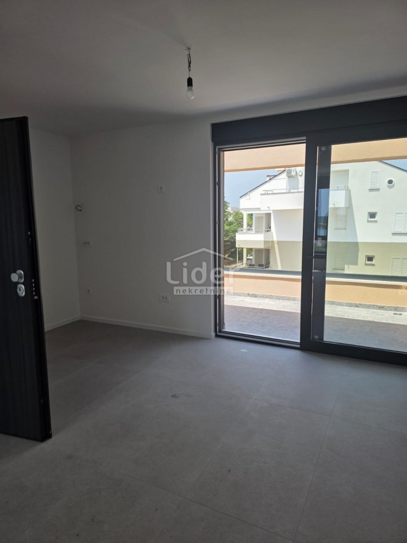 Apartma Naprodaj - Ličko-senjska Novalja