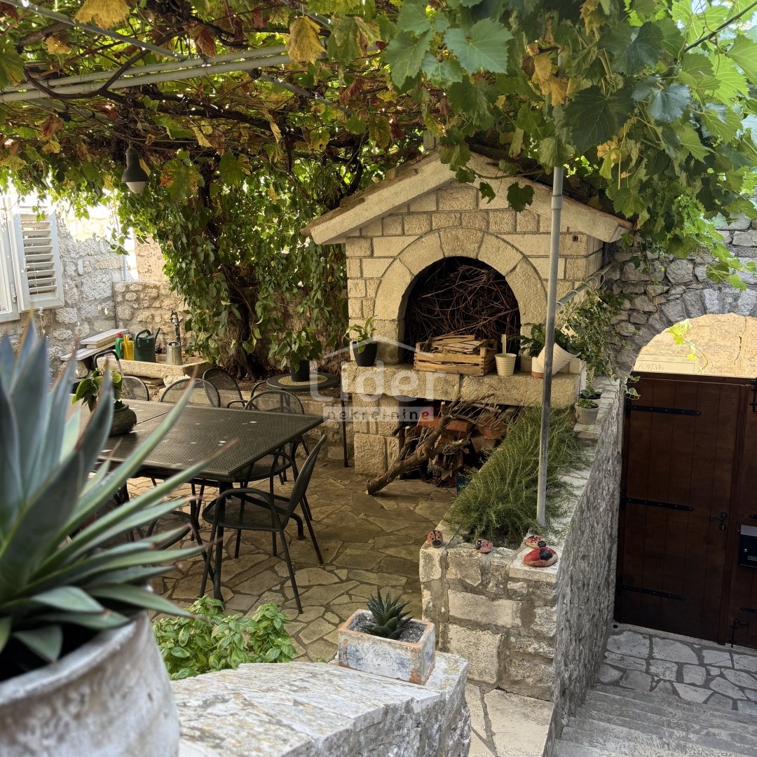 House For sale - Primorsko-goranska Rab