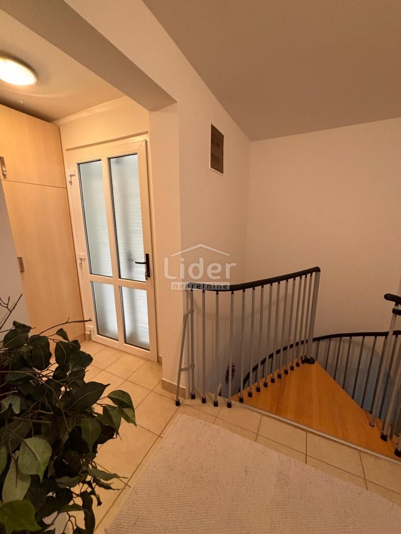 Apartmán Na predaj - Ličko-senjska Novalja