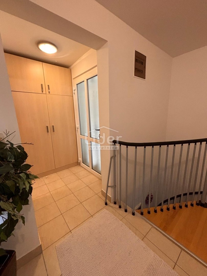 Apartmán Na predaj - Ličko-senjska Novalja