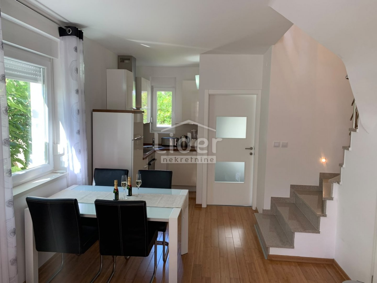 Apartmán Na predaj - Ličko-senjska Novalja