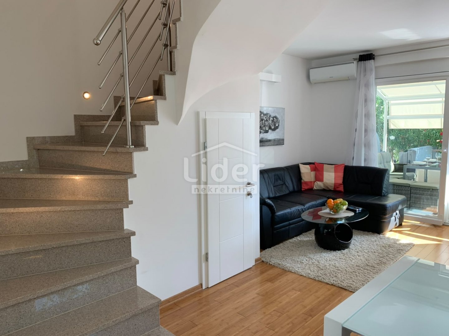 Apartmán Na predaj - Ličko-senjska Novalja