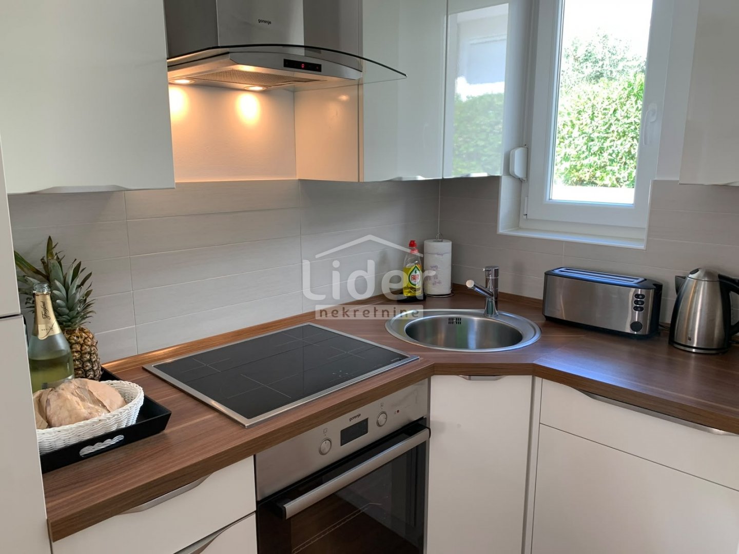 Apartmán Na predaj - Ličko-senjska Novalja