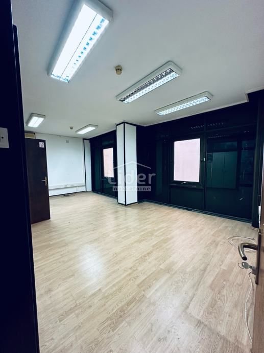 Locaux commerciaux À vendre - Primorsko-goranska Centar
