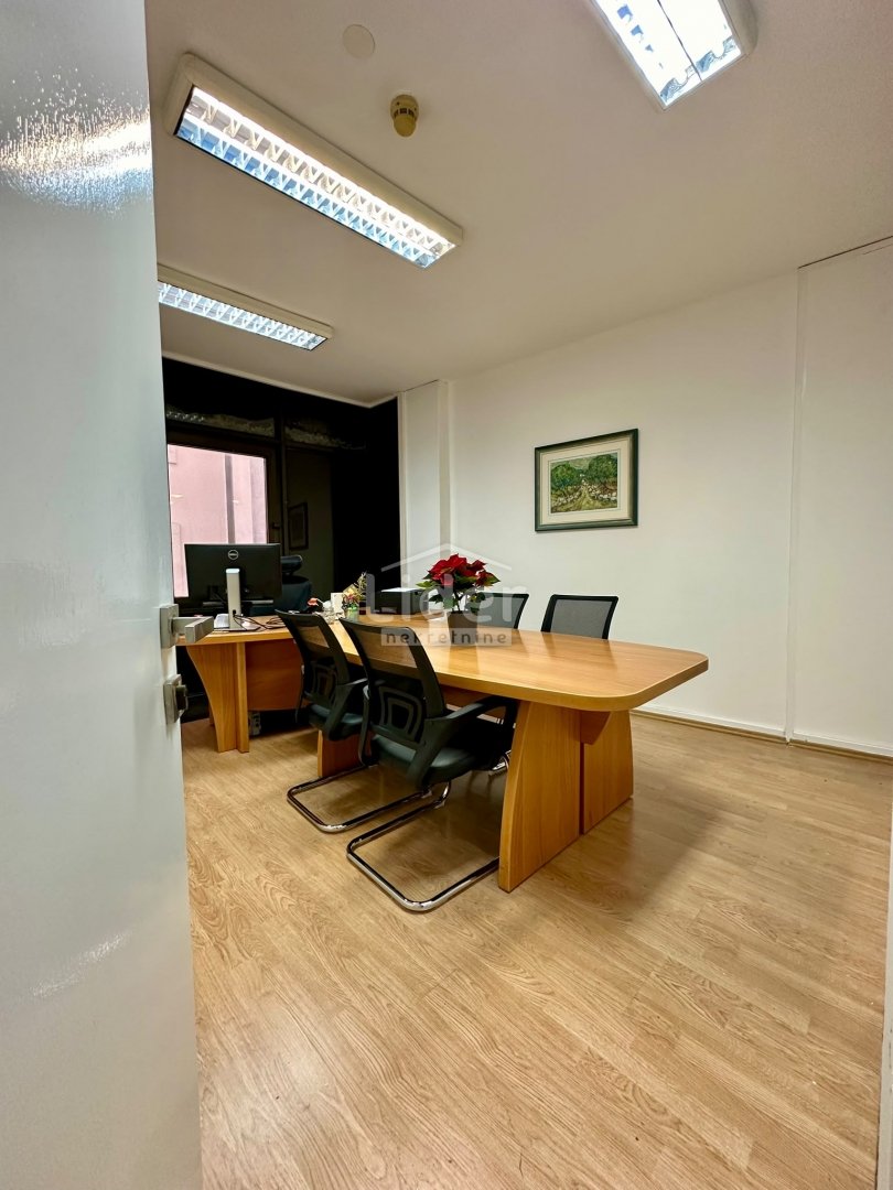 Locaux commerciaux À vendre - Primorsko-goranska Centar