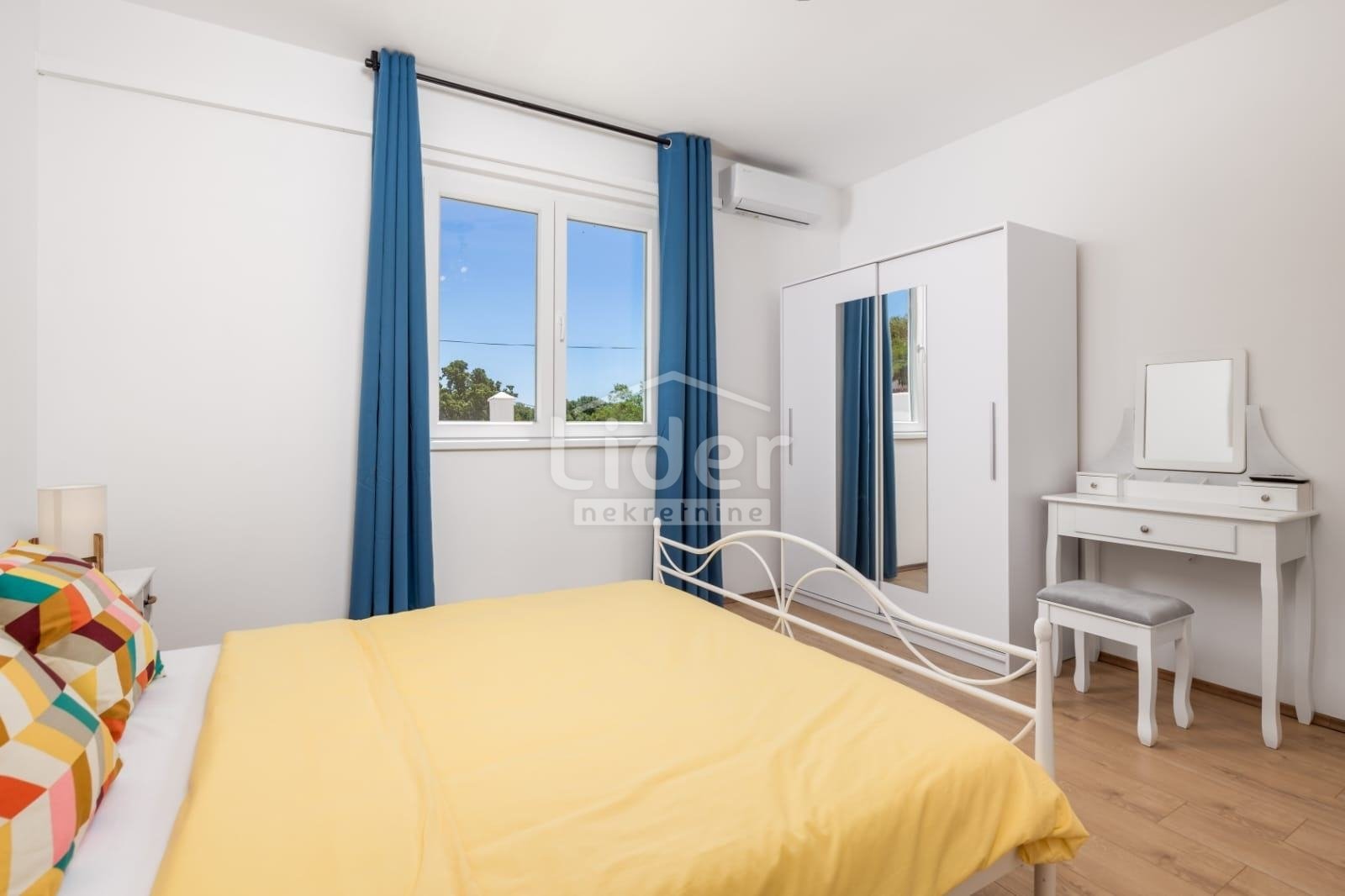 House For sale - Zadarska Slivnica