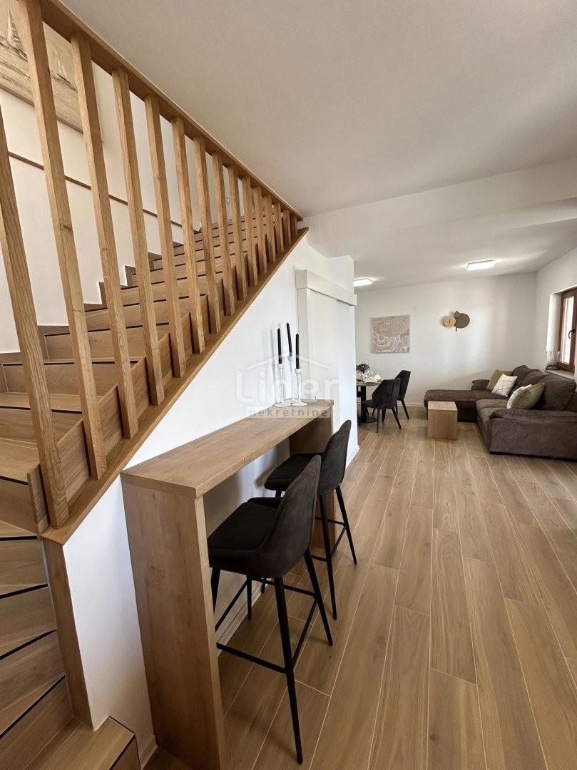Maison À vendre - Ličko-senjska Zubovići