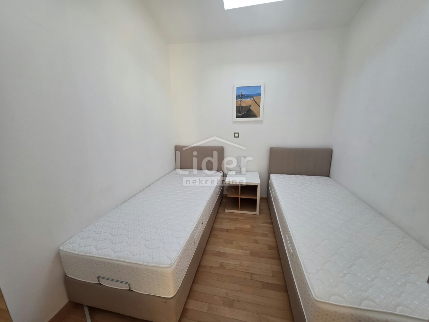 House For sale - Ličko-senjska Novalja
