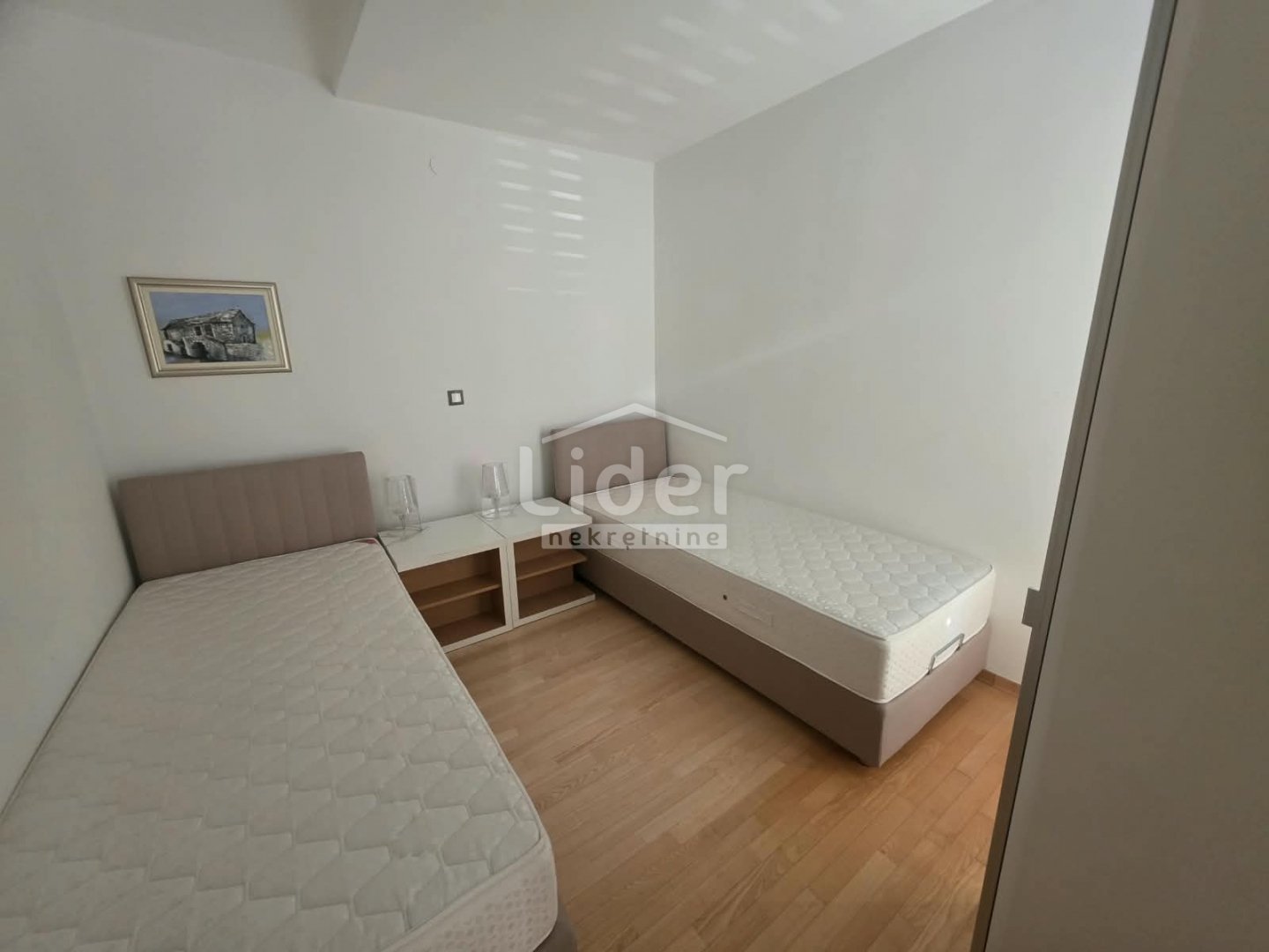 Apartma Naprodaj - Ličko-senjska Novalja