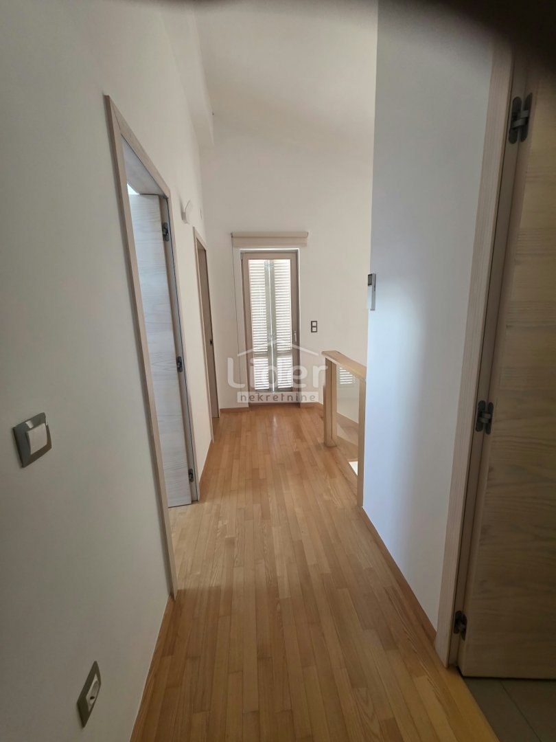 Apartma Naprodaj - Ličko-senjska Novalja