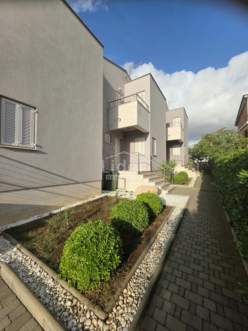 Apartma Naprodaj - Ličko-senjska Novalja
