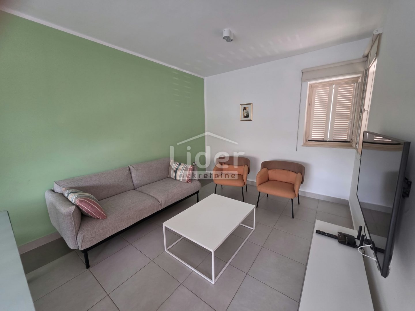 Apartma Naprodaj - Ličko-senjska Novalja