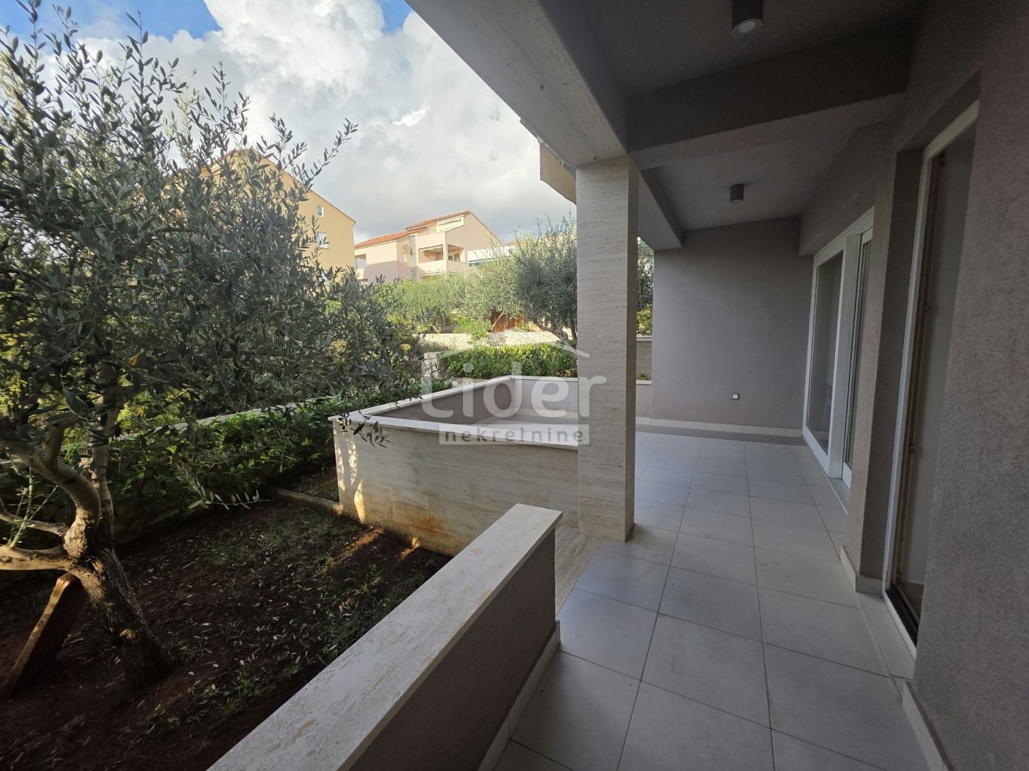 Apartma Naprodaj - Ličko-senjska Novalja