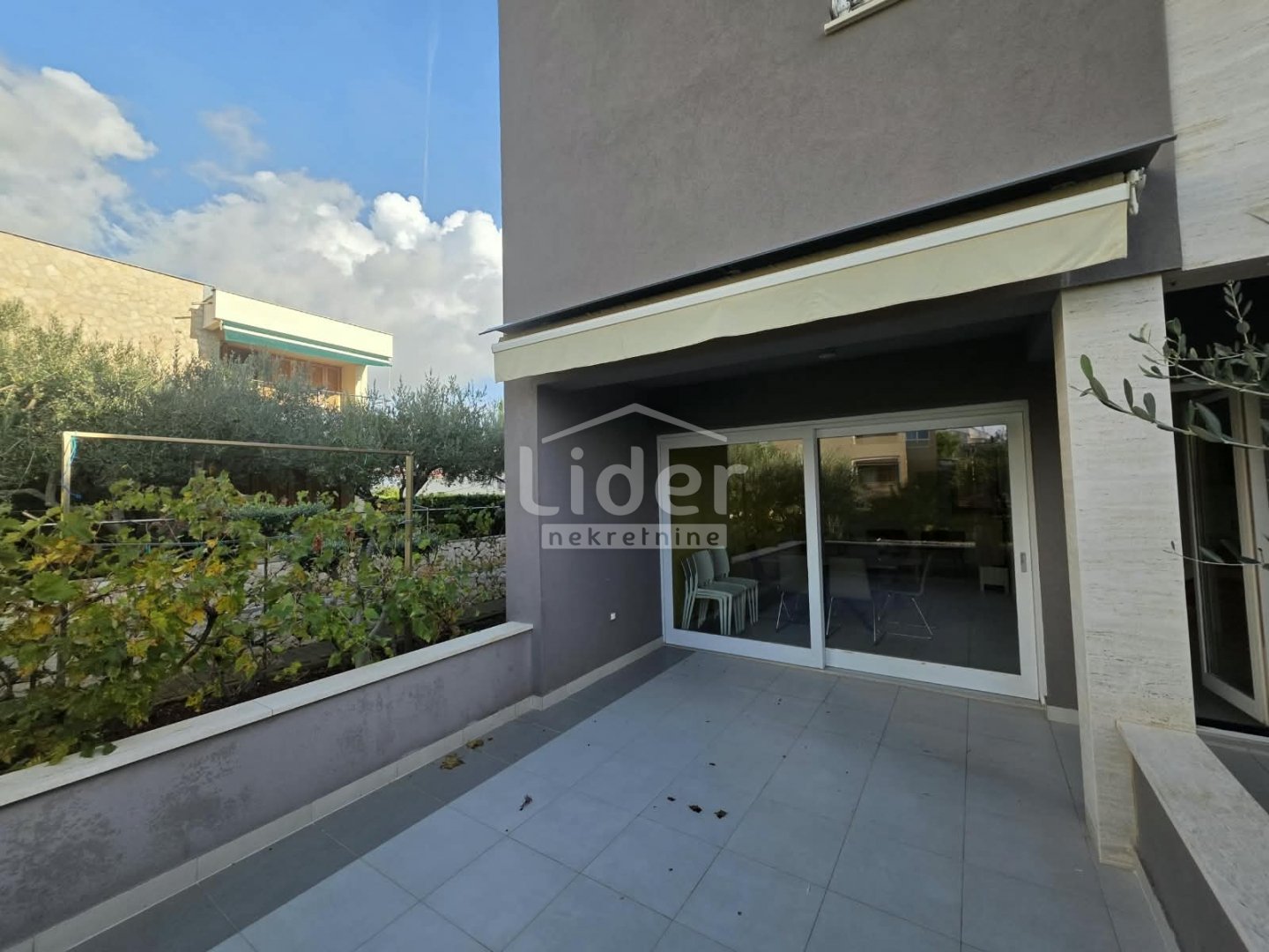 Apartma Naprodaj - Ličko-senjska Novalja