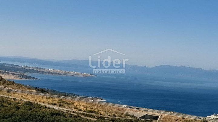 Dom na predaj 205 m² – Bakar