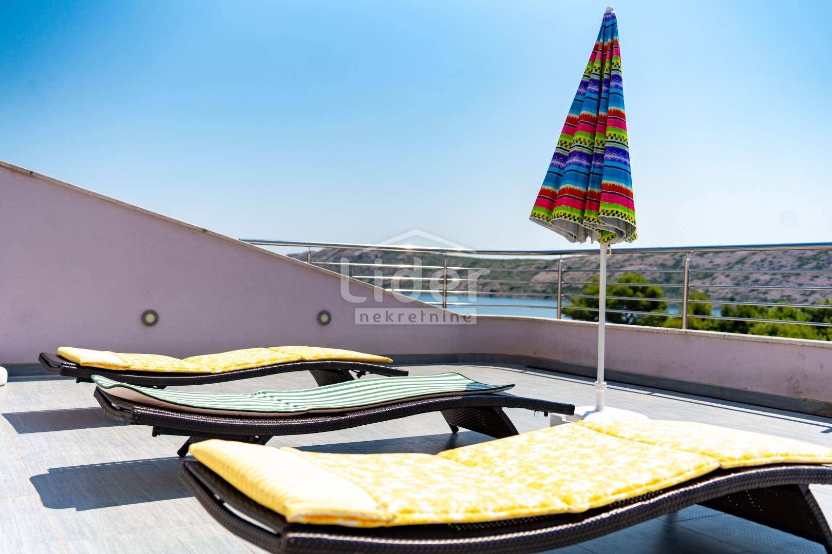 Appartement À vendre - Primorsko-goranska Barbat na Rabu