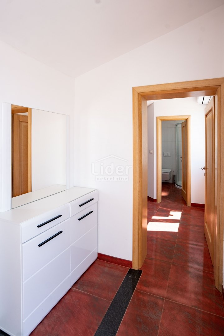 Appartement À vendre - Primorsko-goranska Barbat na Rabu
