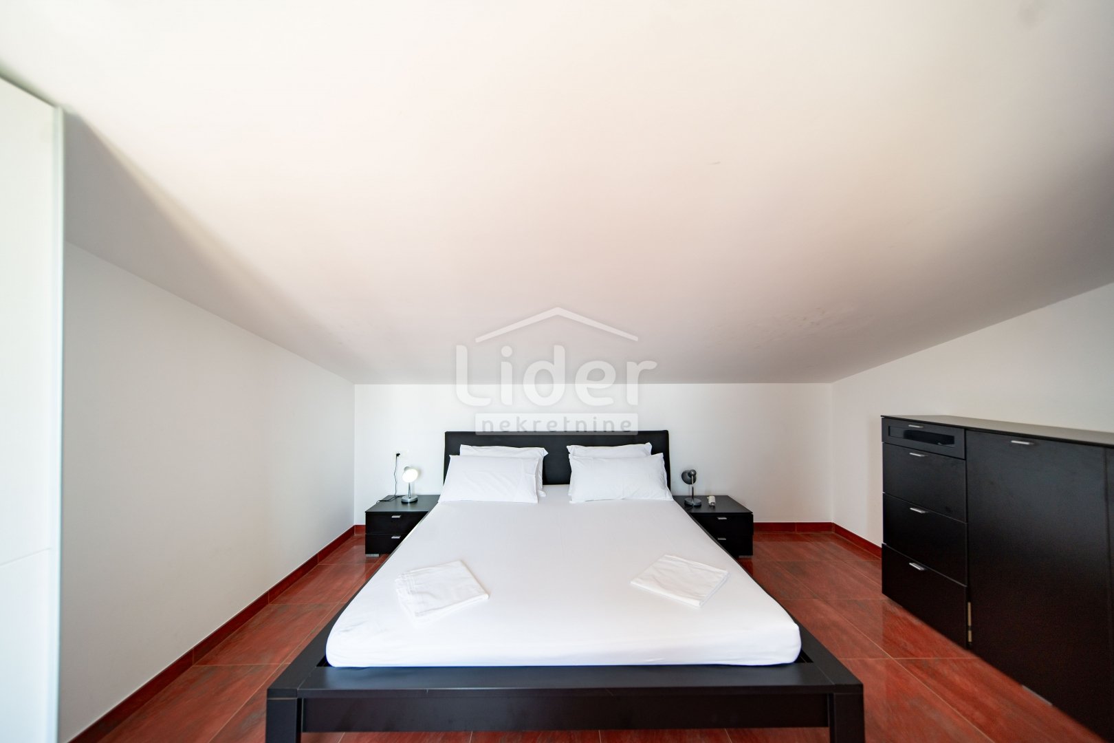Appartement À vendre - Primorsko-goranska Barbat na Rabu