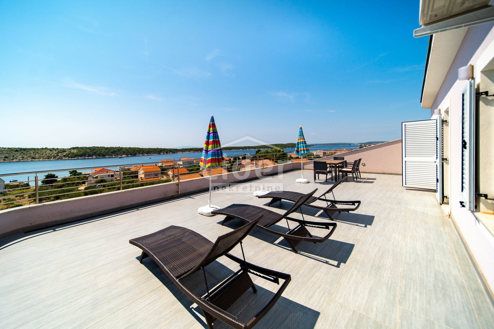 Appartement À vendre - Primorsko-goranska Barbat na Rabu