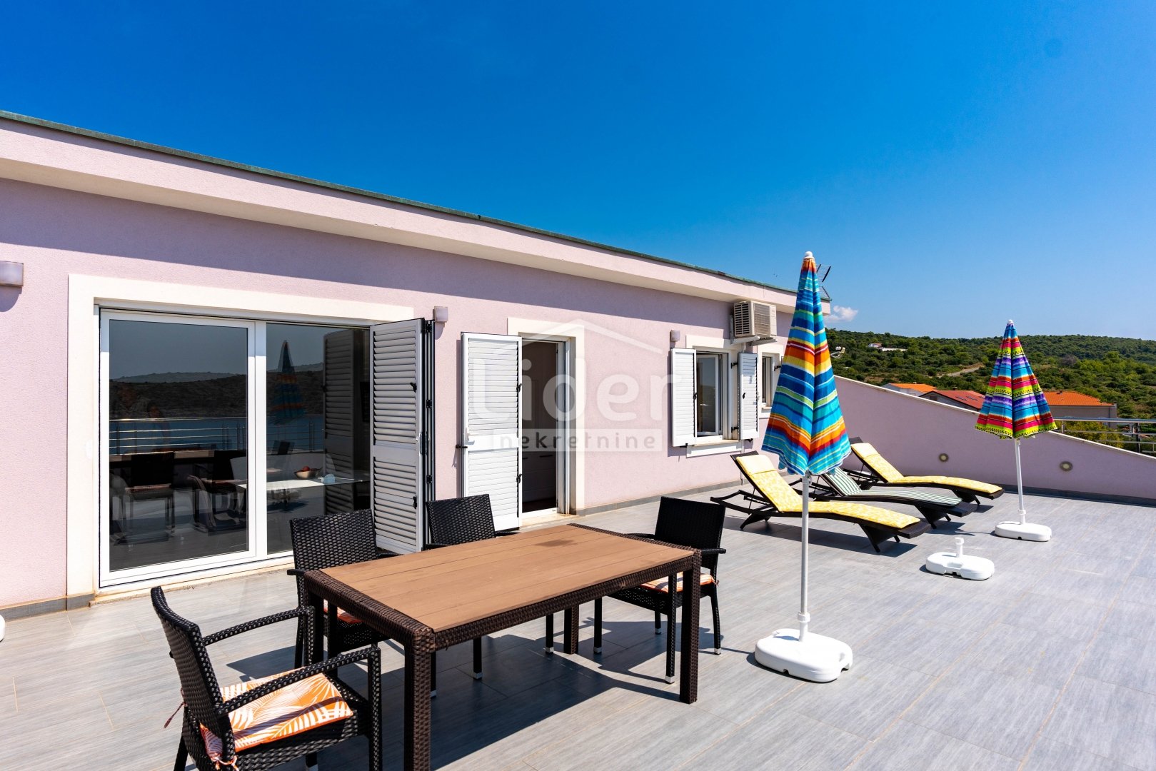 Appartement À vendre - Primorsko-goranska Barbat na Rabu