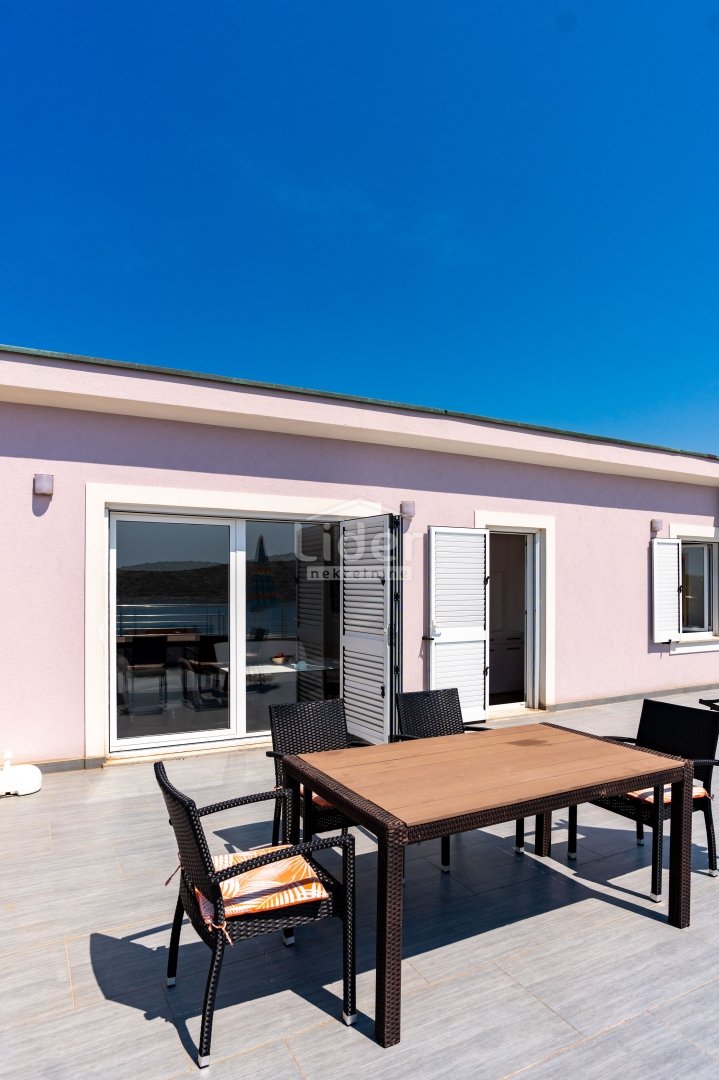Appartement À vendre - Primorsko-goranska Barbat na Rabu