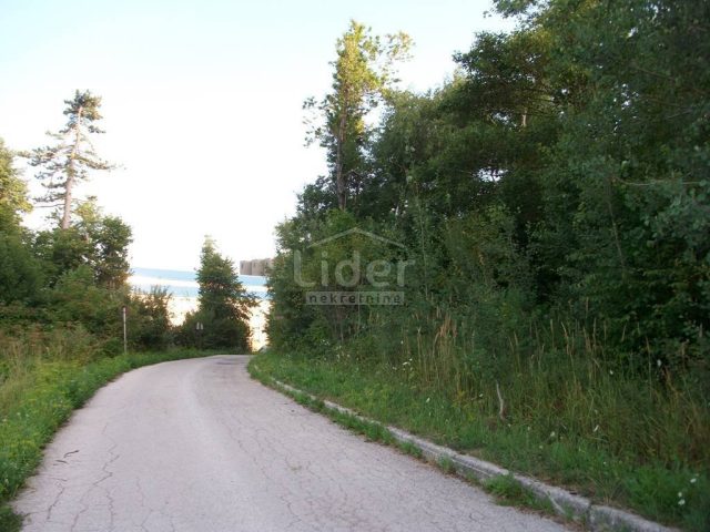 Zemljište na prodaju 774 m² – Fužine