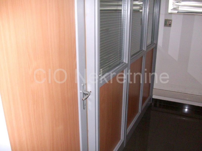 Business premises For rent - SPLITSKO-DALMATINSKA  SPLIT 