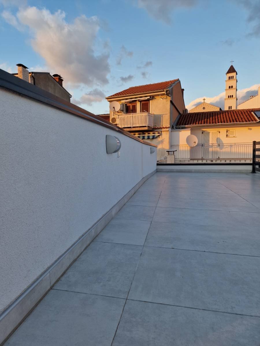 Hiša Na predaj - Primorsko-goranska Crikvenica